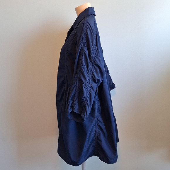 Korean made navy oversized jacket - Picture 2 of 8